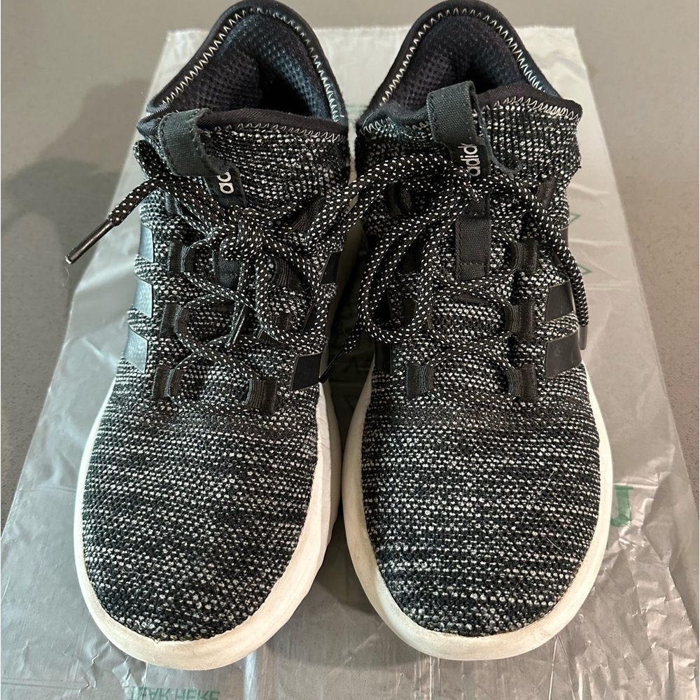 Adidas Tennis Shoes